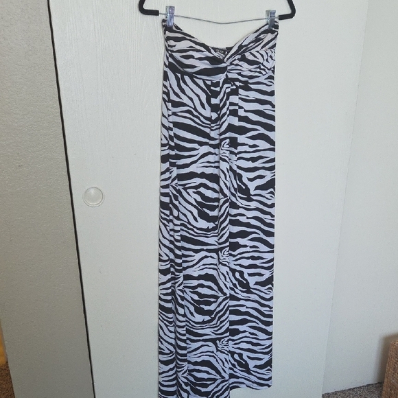 Zebra Print Maxi Dress - Picture 1 of 3